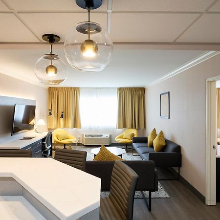 אמס Gateway Hotel And Conference Center מראה חיצוני תמונה