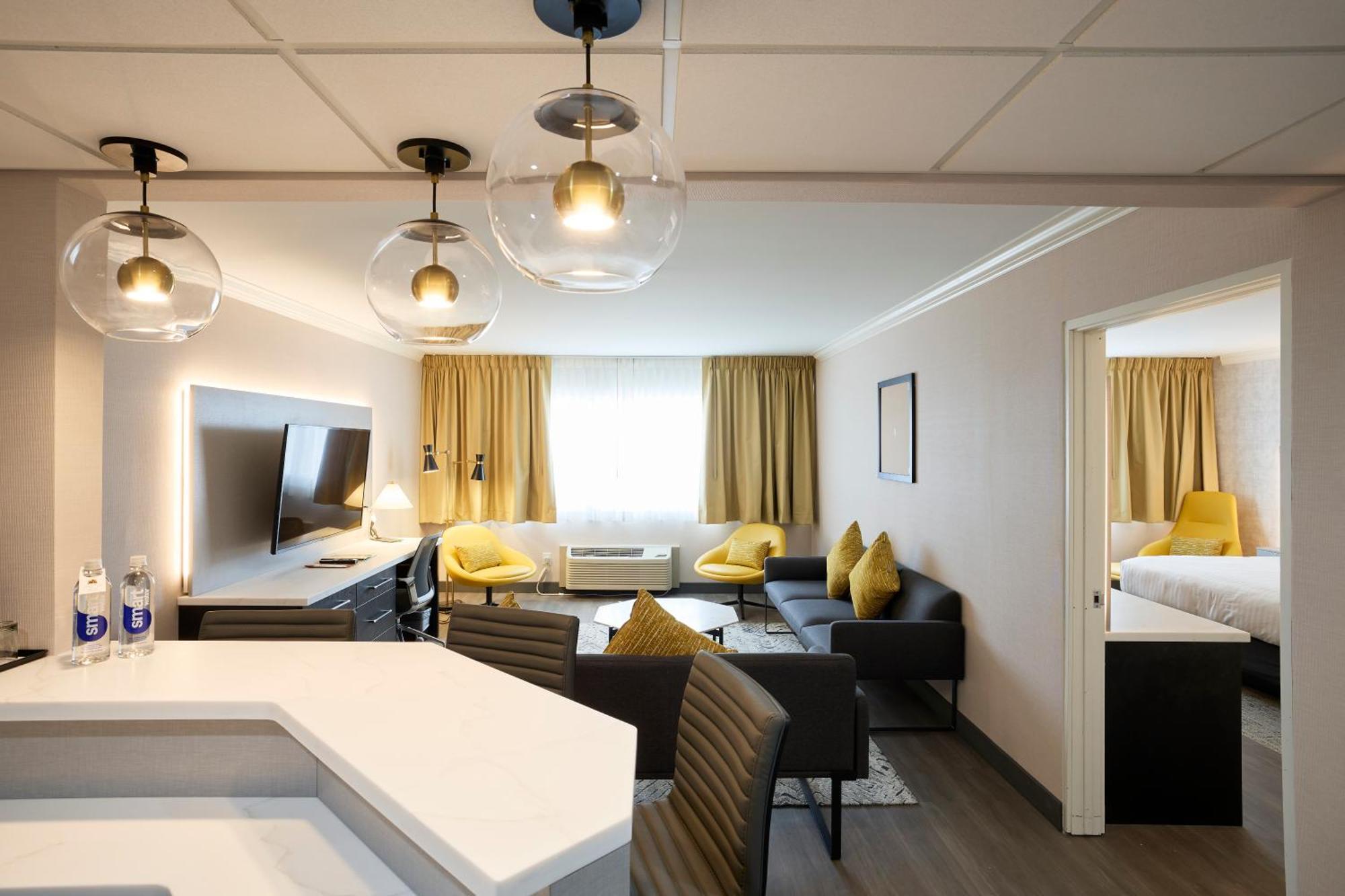אמס Gateway Hotel And Conference Center מראה חיצוני תמונה
